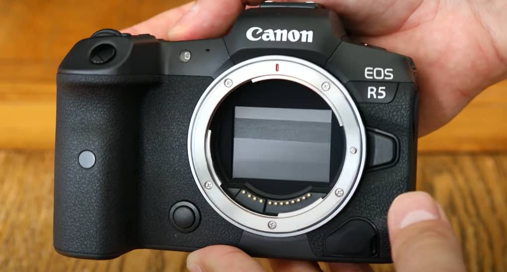canon EOS R5 camera